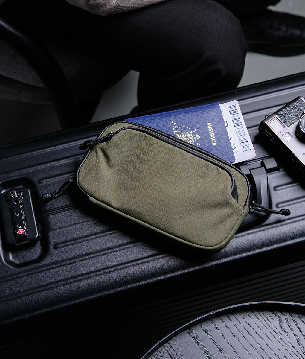 Bravo Passport Pouch