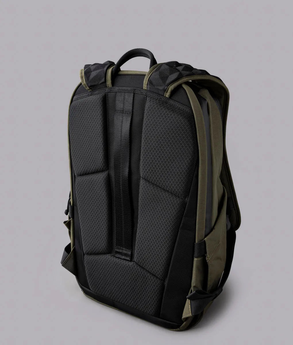 Elements Backpack Pro