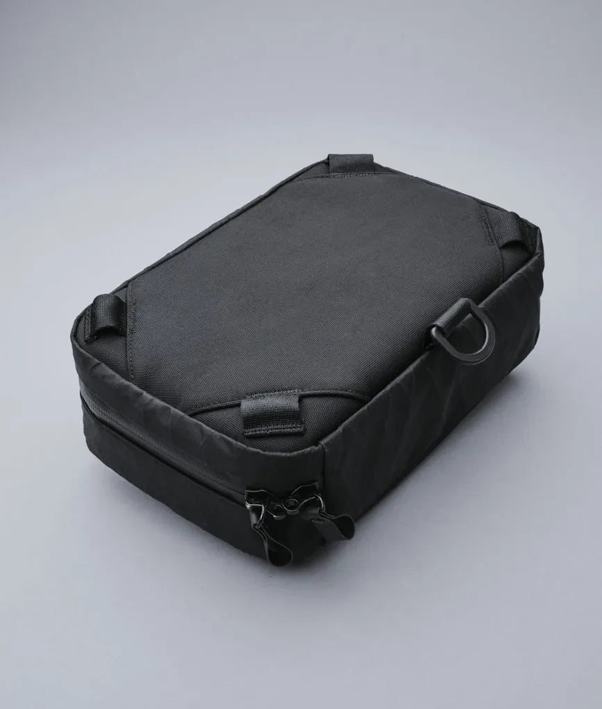 Elements Tech Case Max