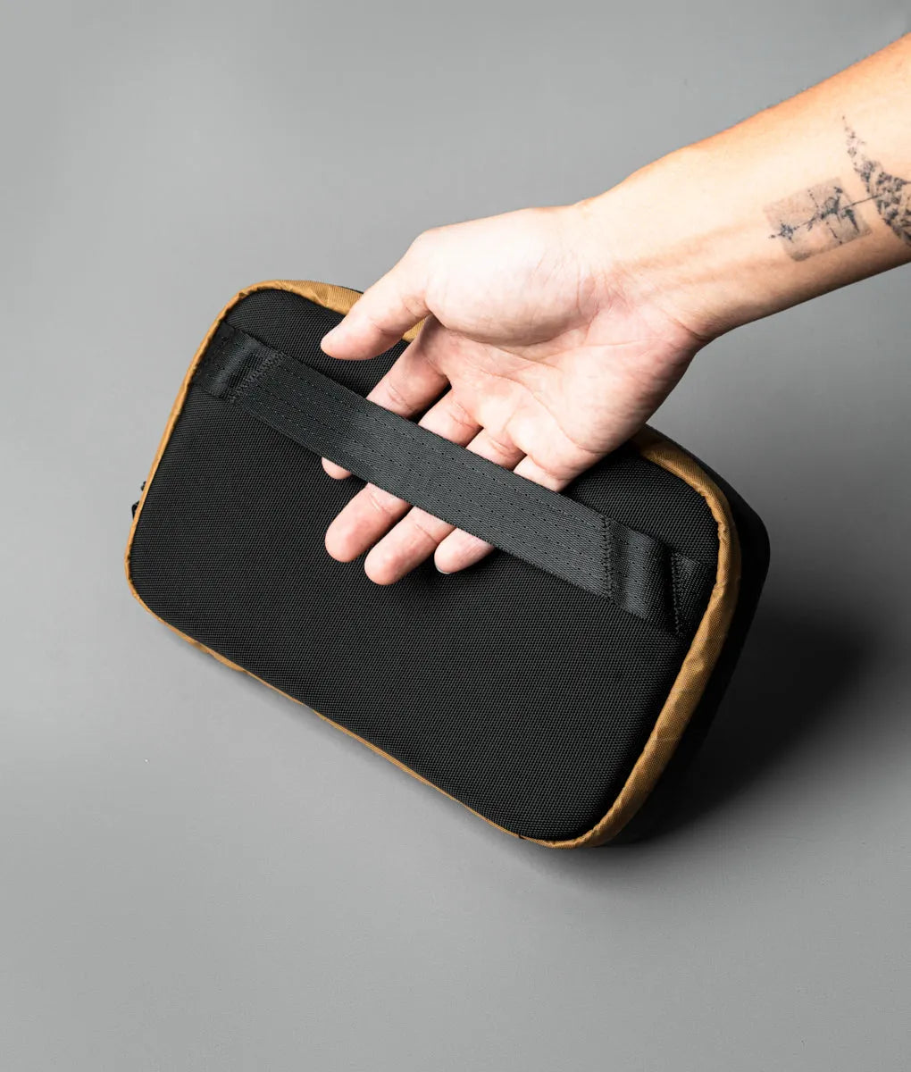 Elements Tech Case Mini