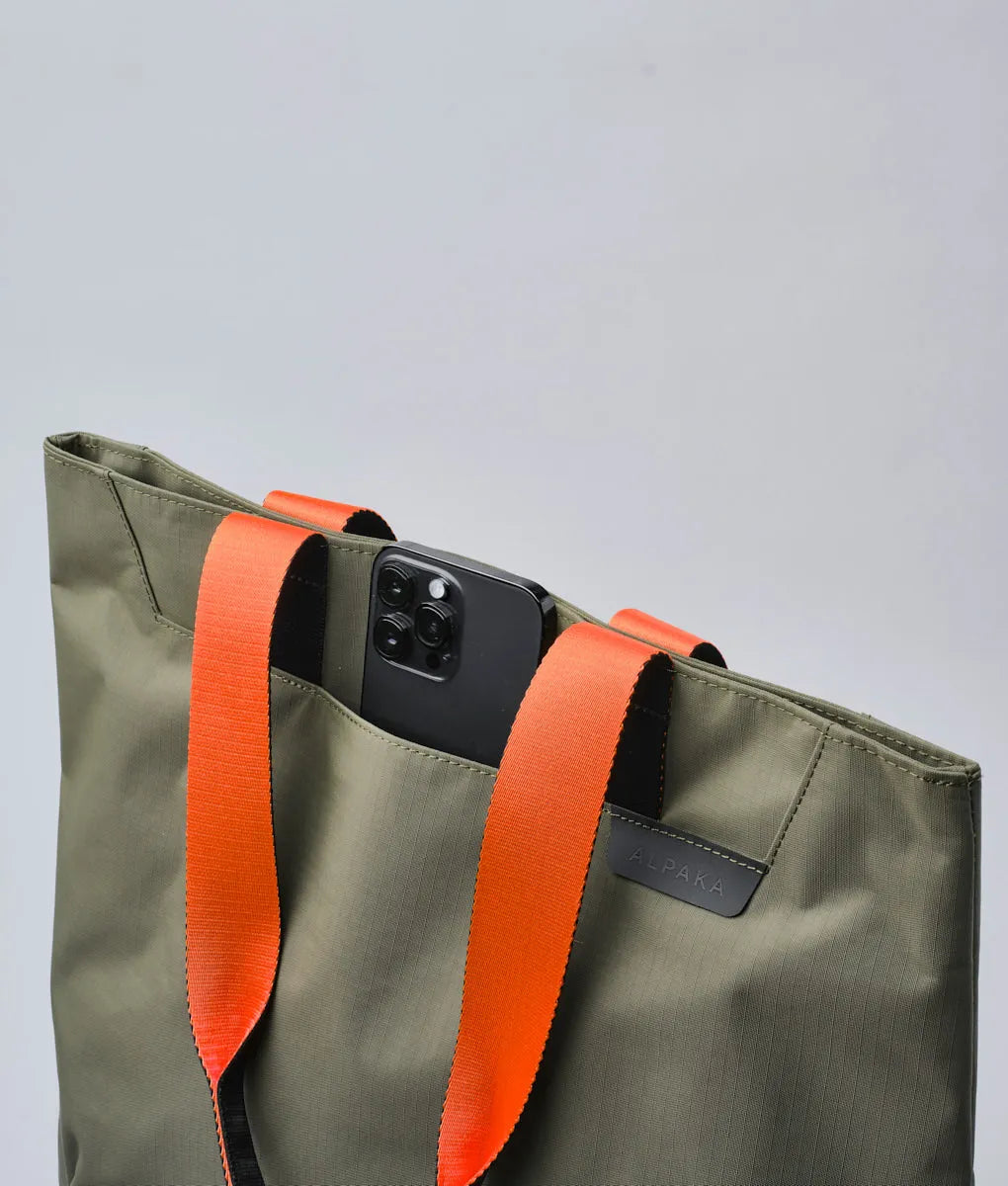 Elements Tote (M)
