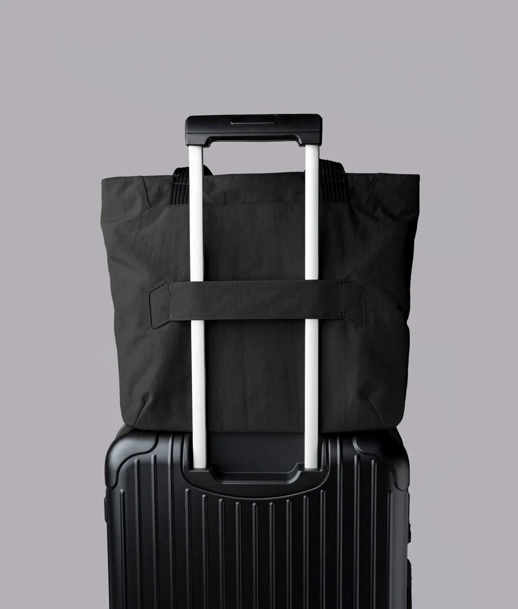 Flight Tote (L)