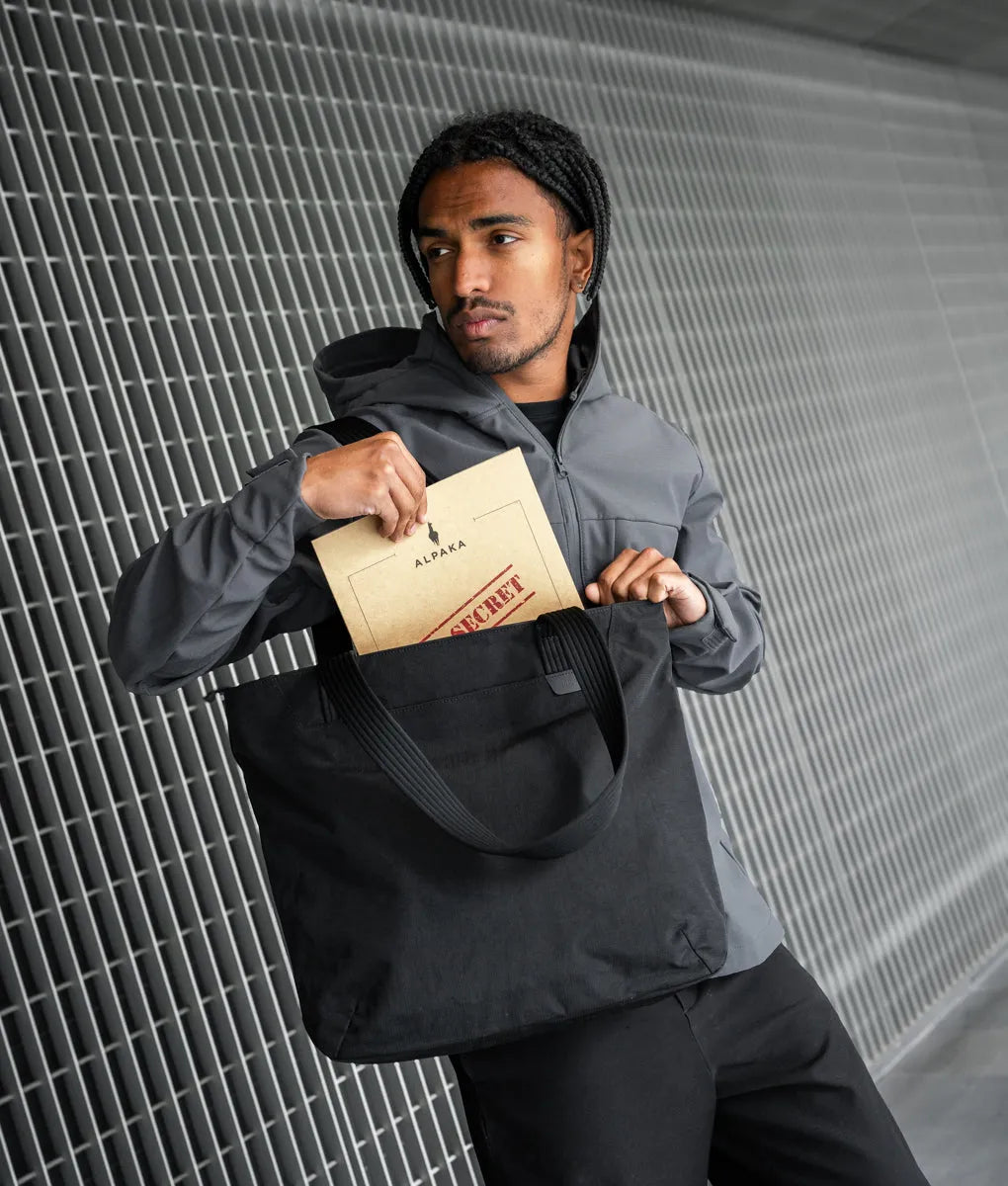 Flight Tote (M)