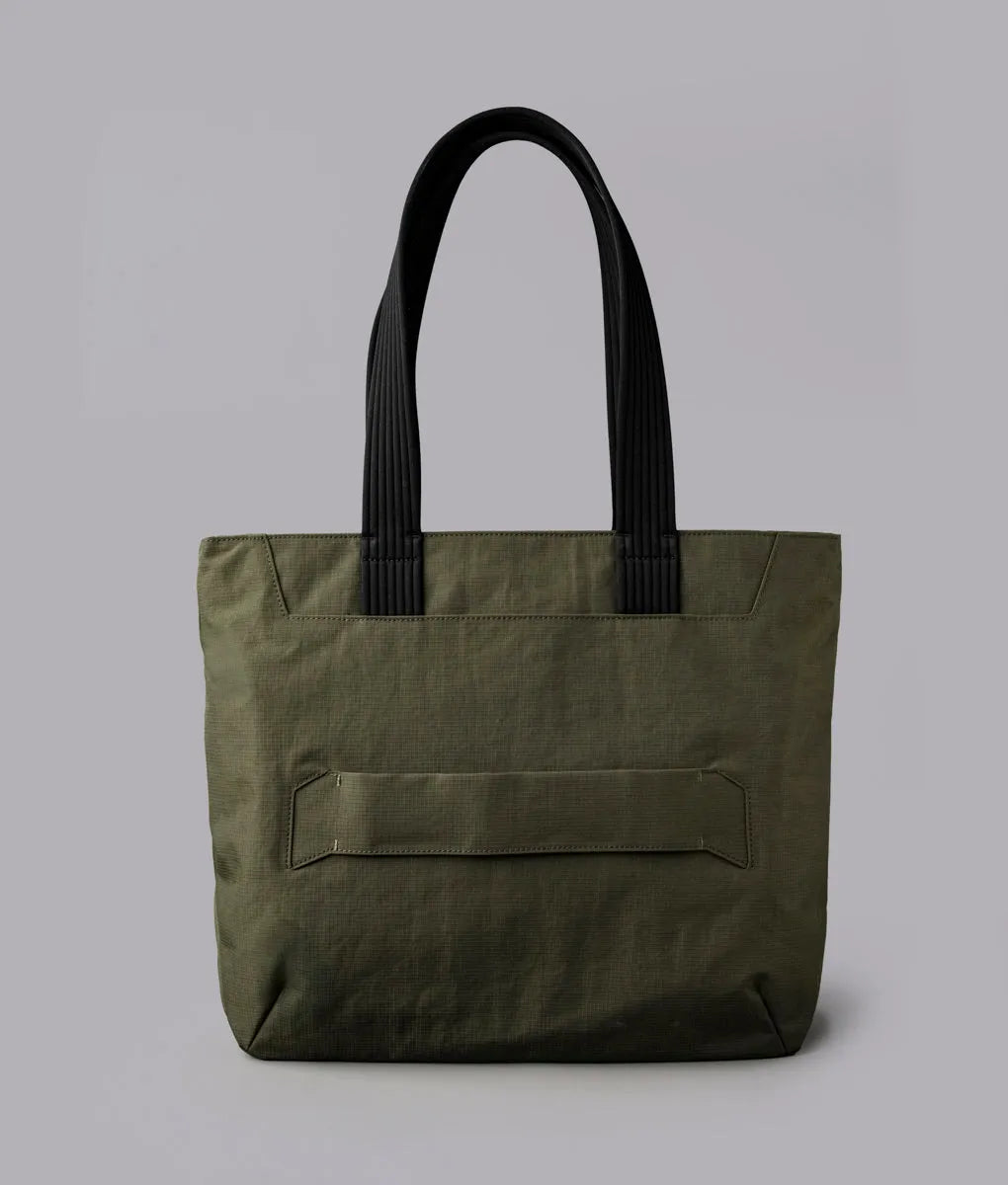 Flight Tote (M)