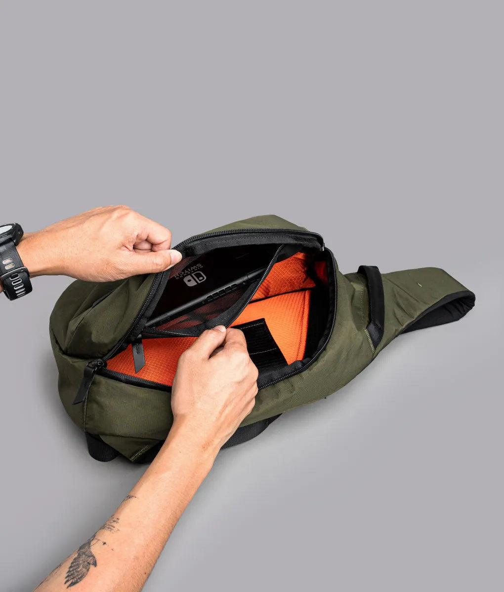 Metro Crossbody (Left)