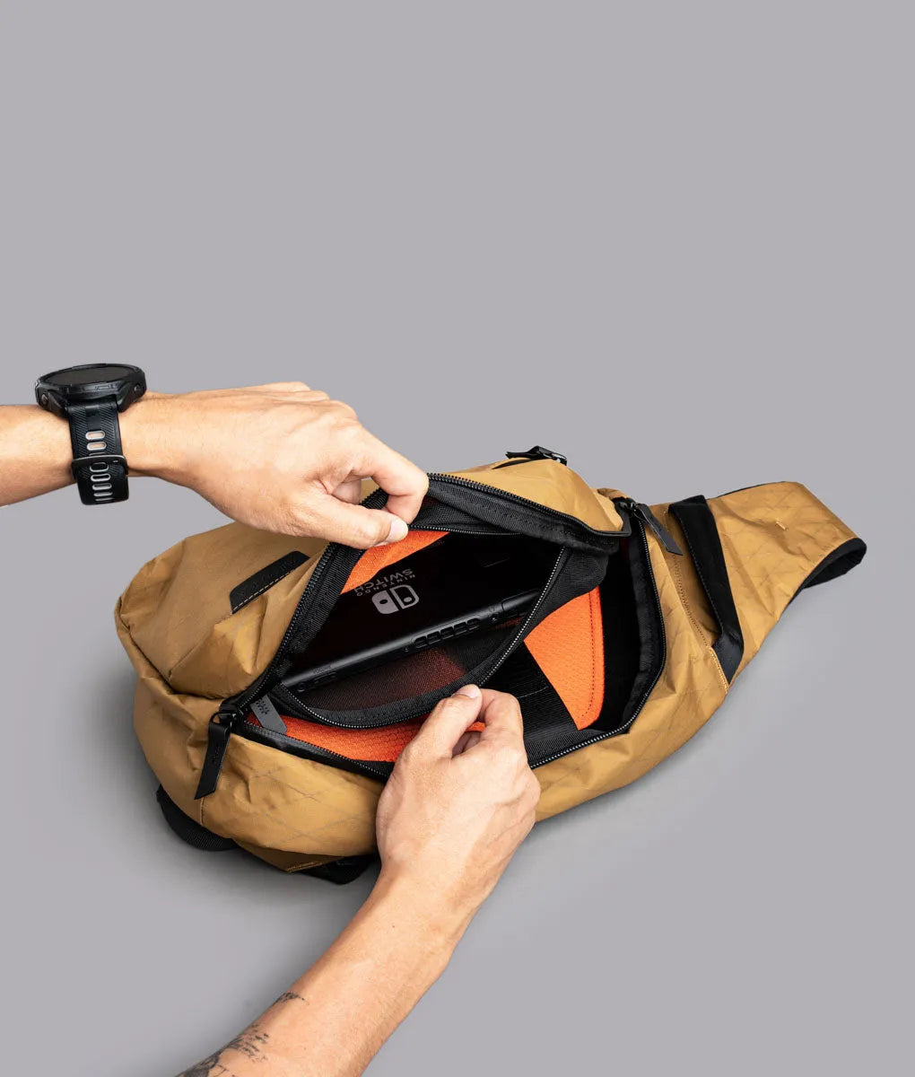 Metro Crossbody (Left)