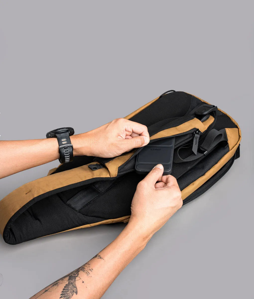 Metro Crossbody (Left)