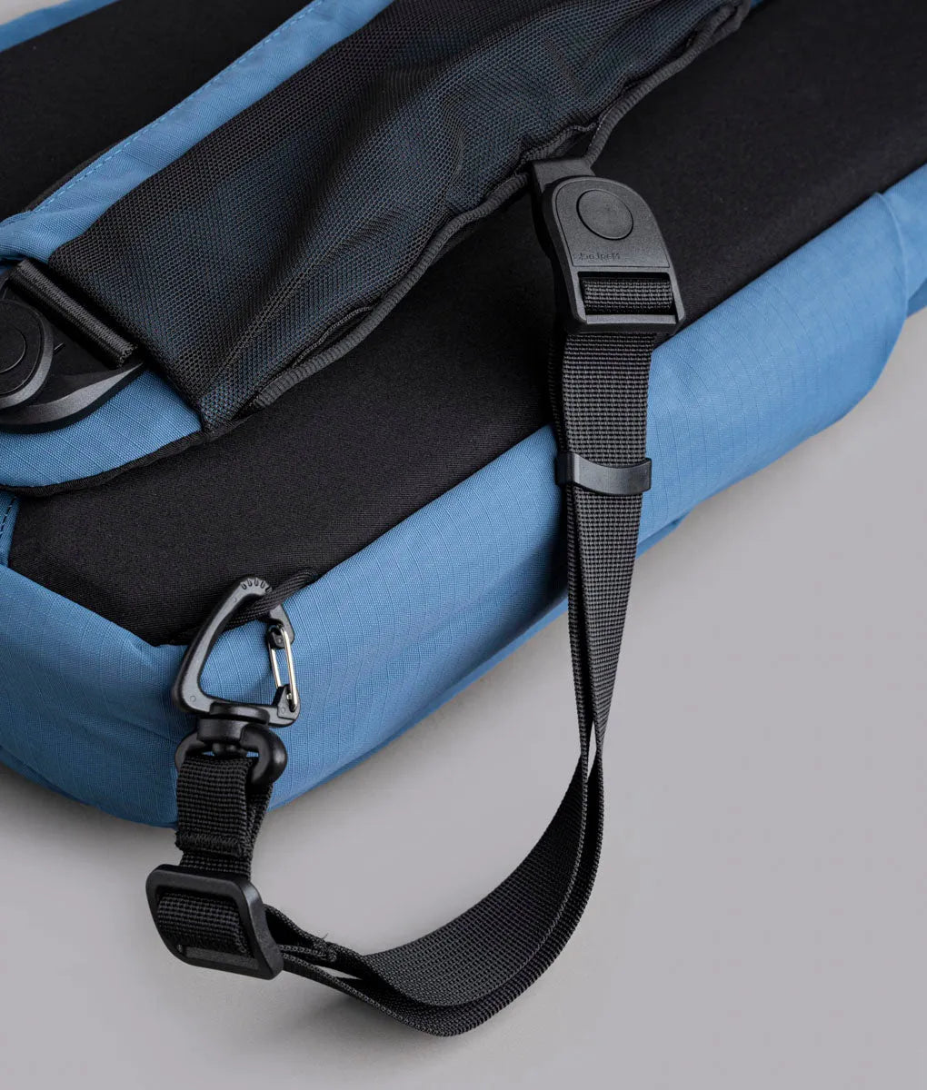 Metro Crossbody (Left)