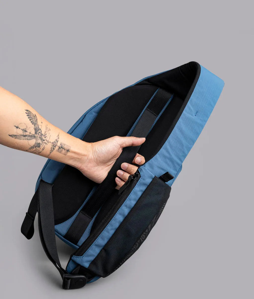 Metro Crossbody (Left)