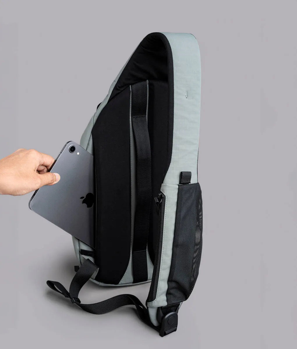 Metro Crossbody (Left)