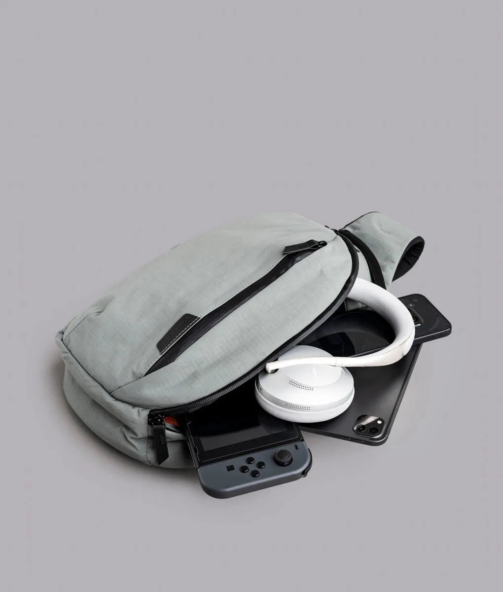 Metro Crossbody (Left)