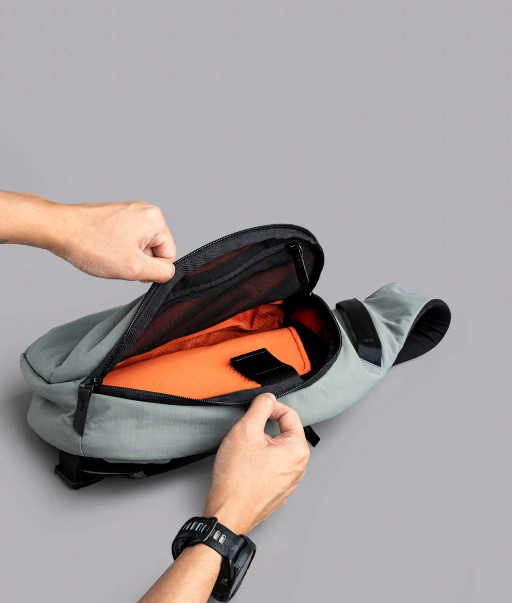 Metro Crossbody (Left)
