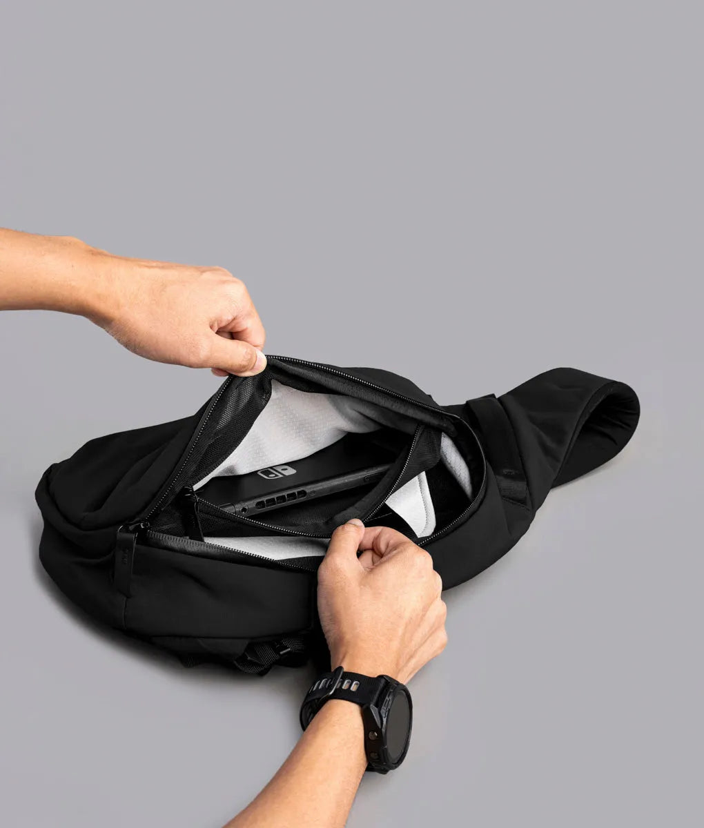 Metro Crossbody (Left)