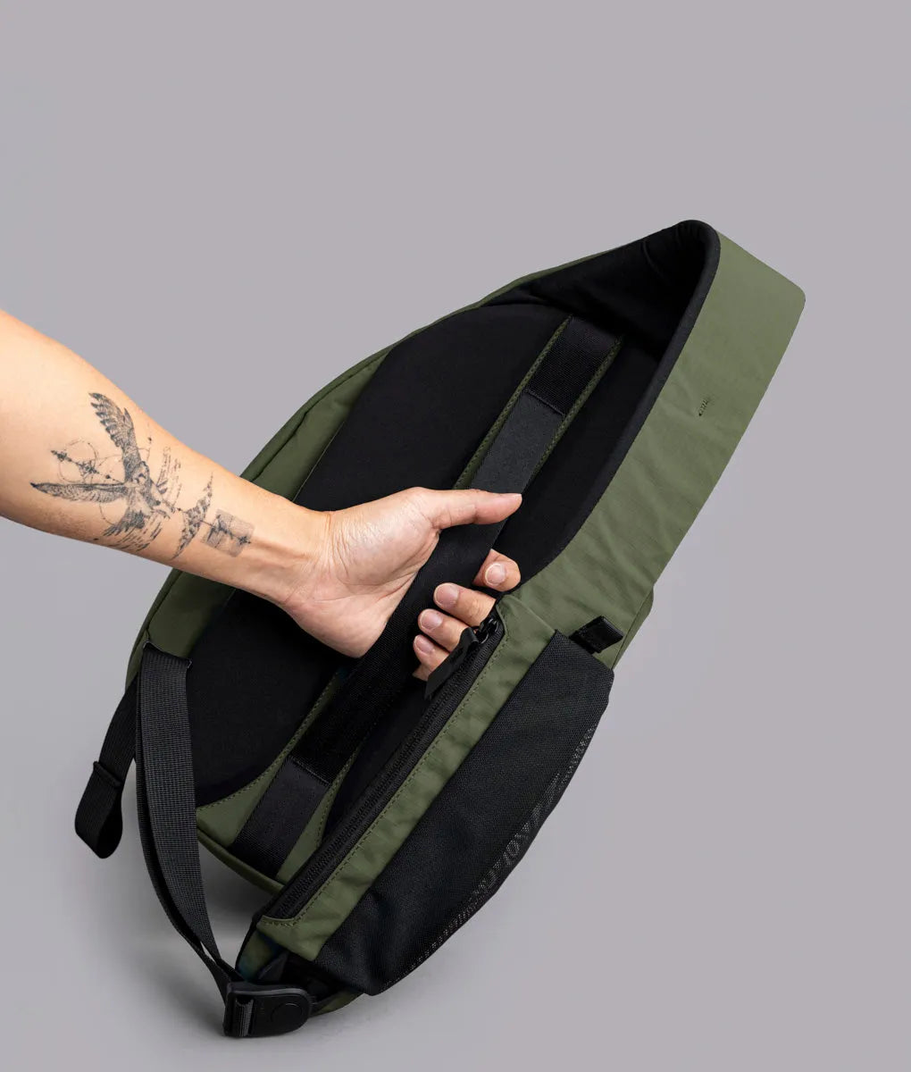 Metro Crossbody (Left)