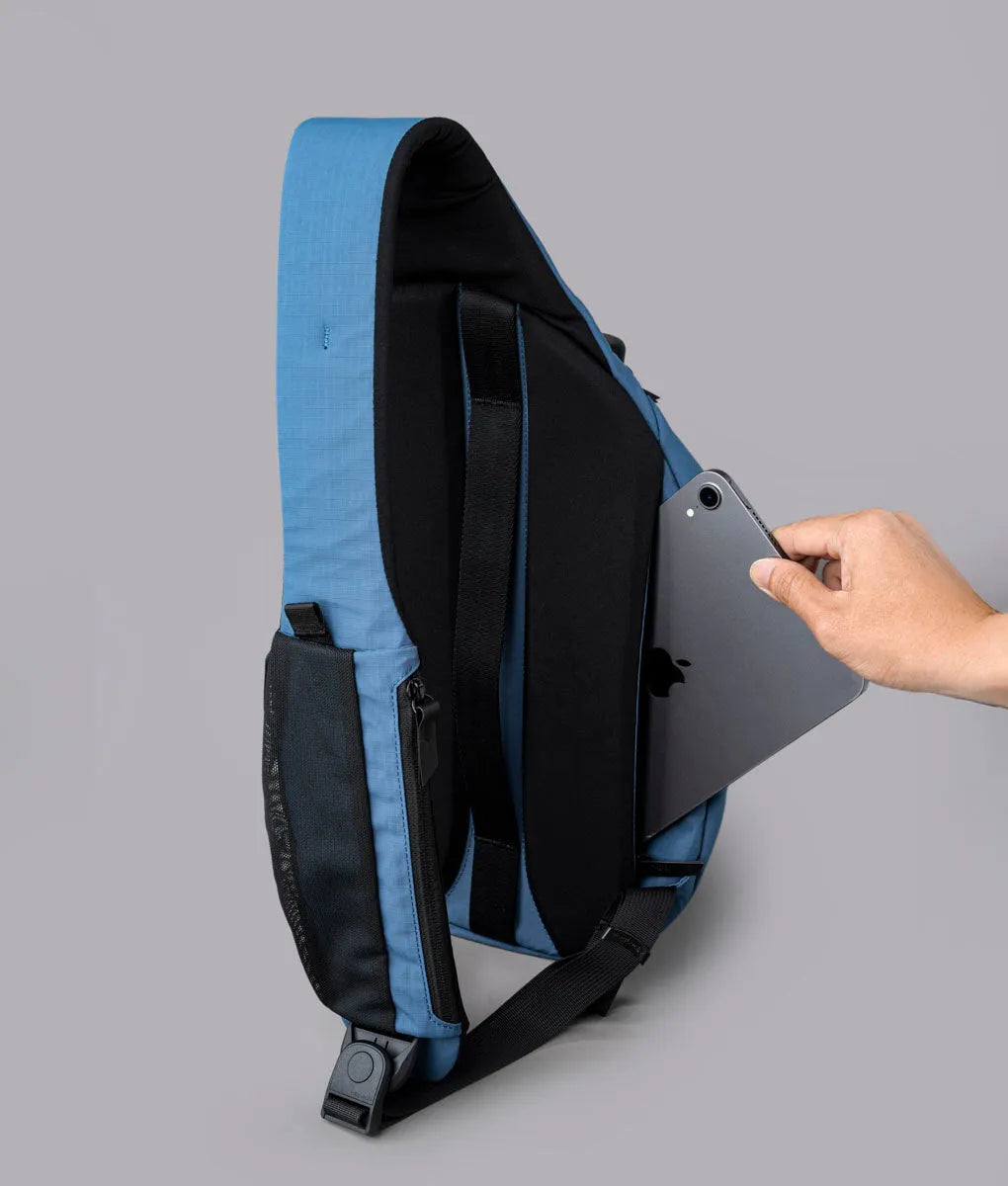 Metro Crossbody (Right)