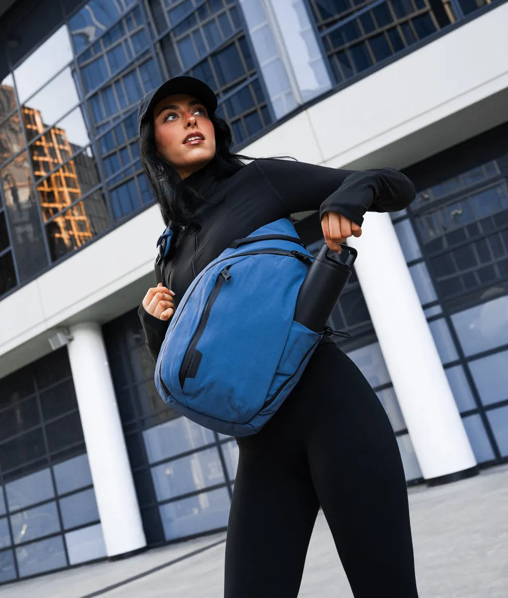 Metro Crossbody (Right)