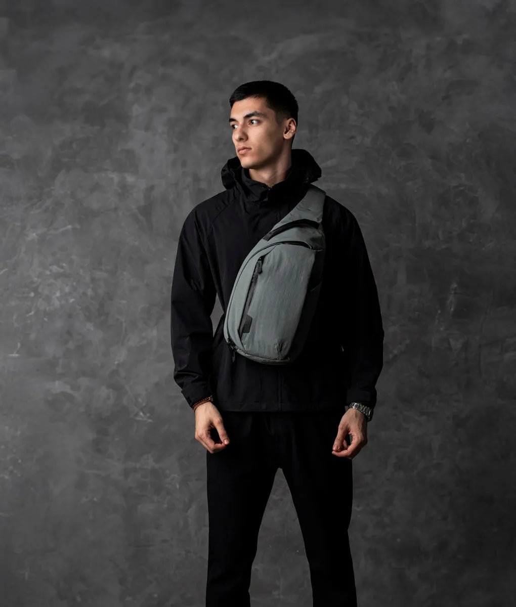 Metro Crossbody (Right)