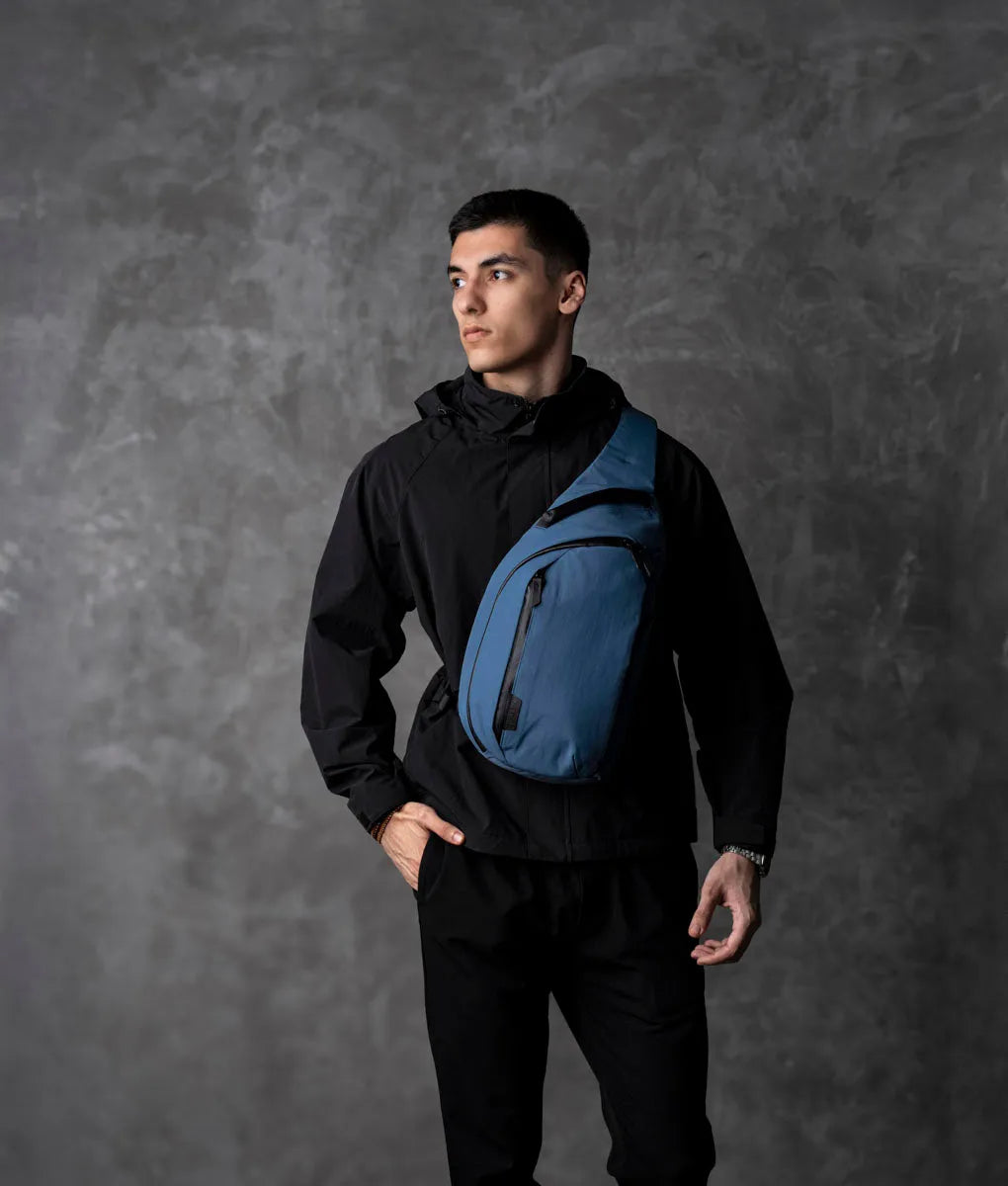 Metro Crossbody (Right)