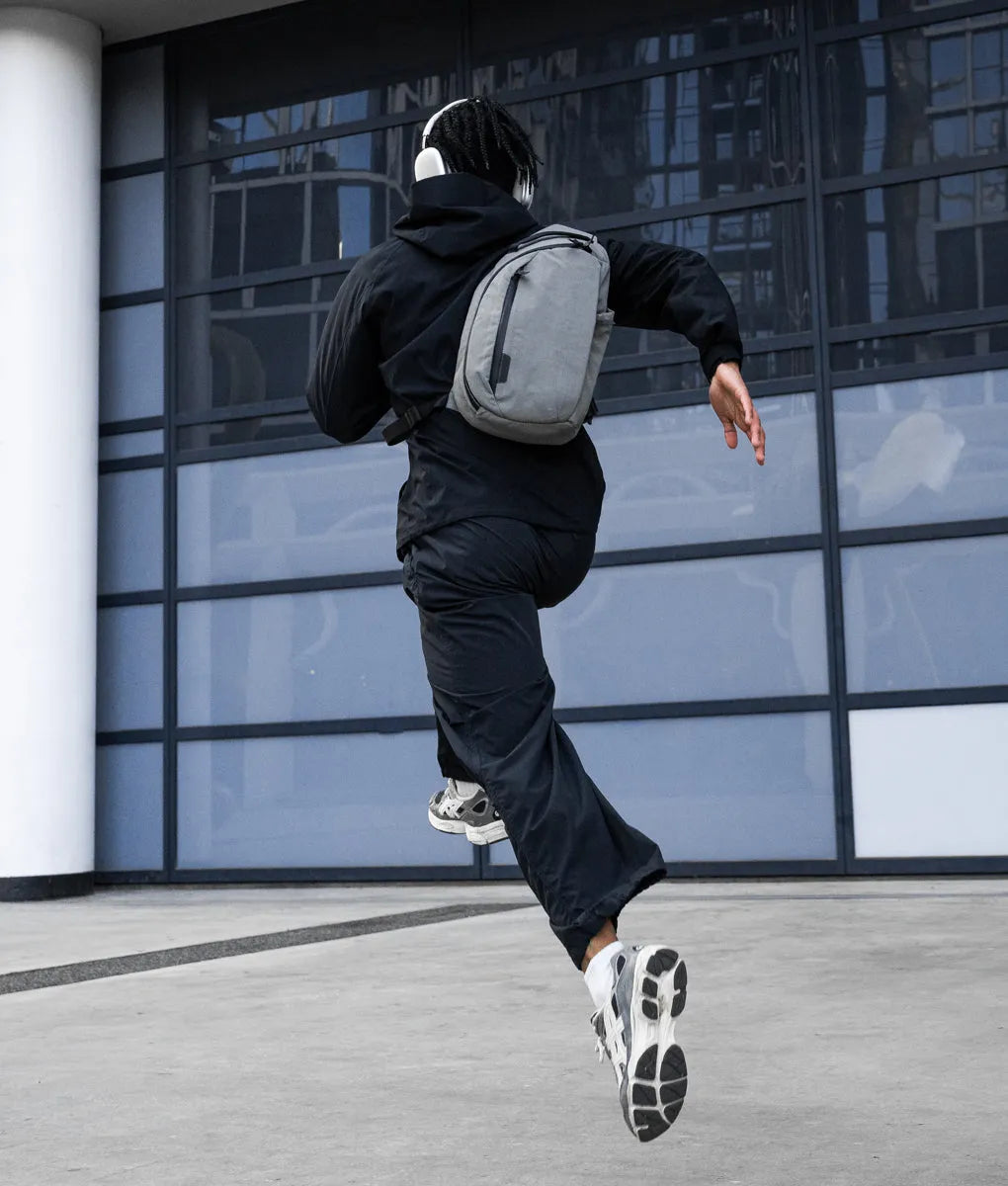 Metro Crossbody (Right)