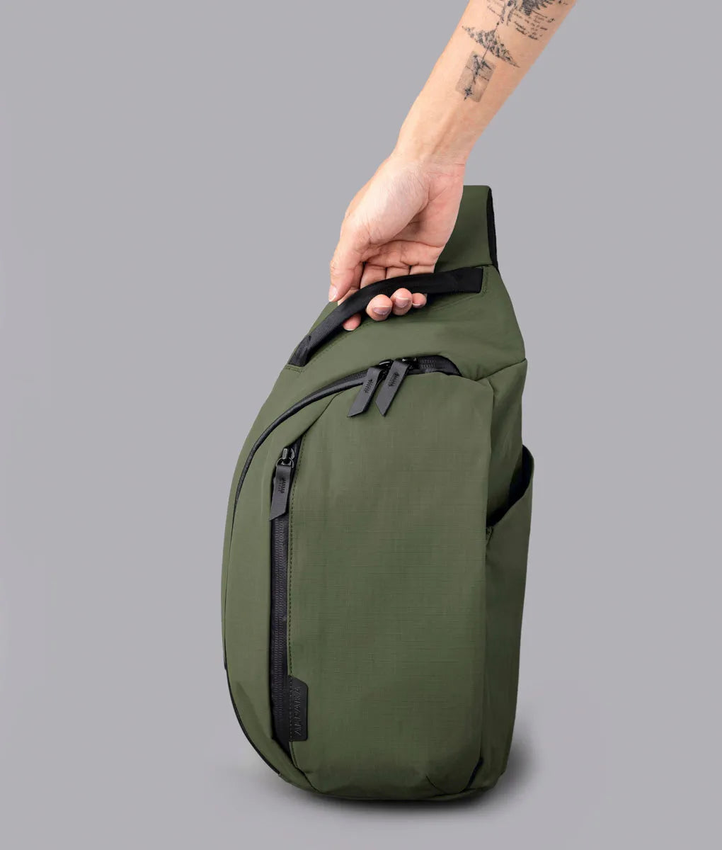 Metro Crossbody (Right)