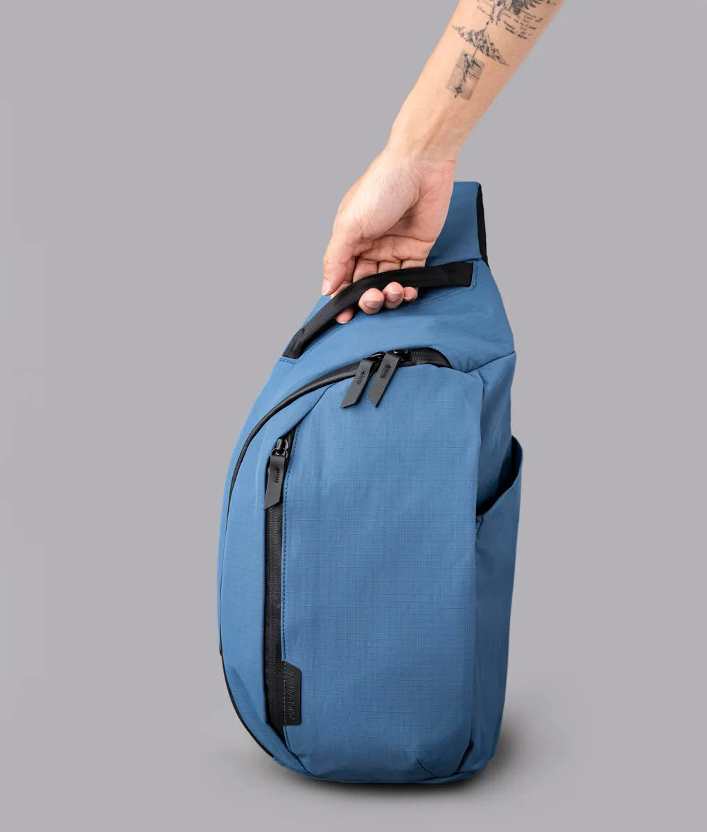 Metro Crossbody (Right)