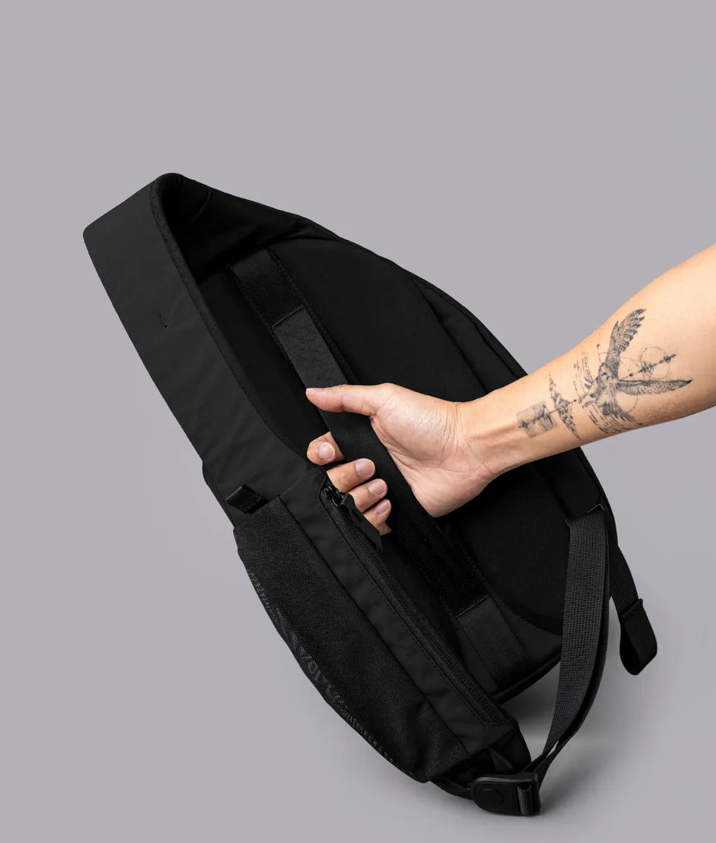 Metro Crossbody (Right)