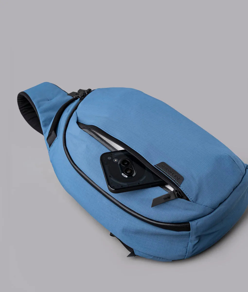 Metro Crossbody (Right)